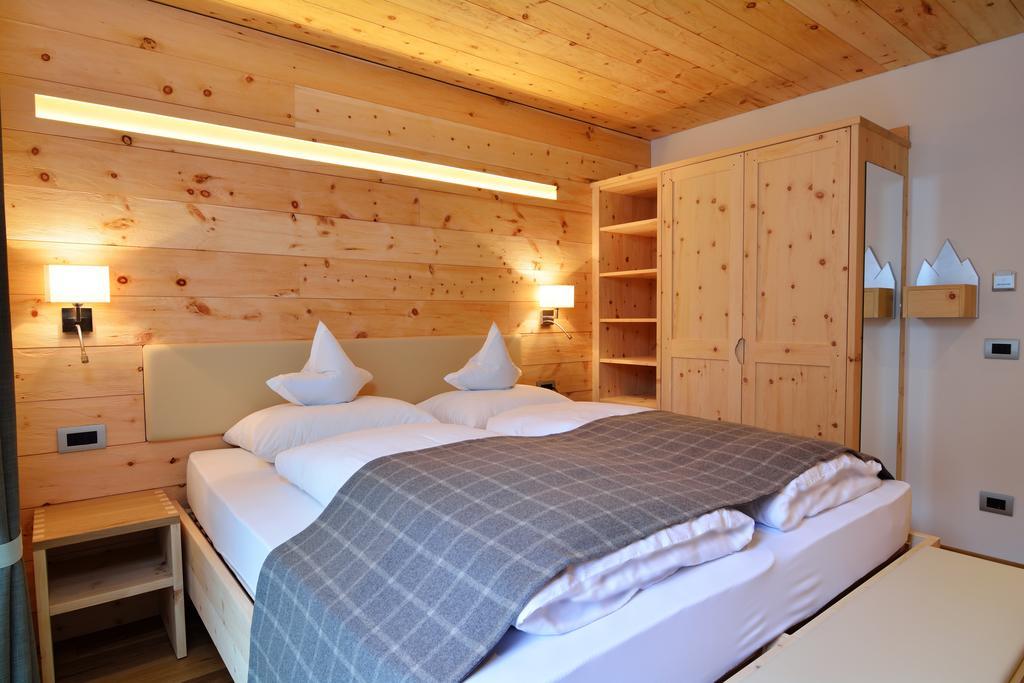 Готель Chalet Elisabeth Dolomites Alpin & Charme Сельва-ді-Валь-Гардена Номер фото