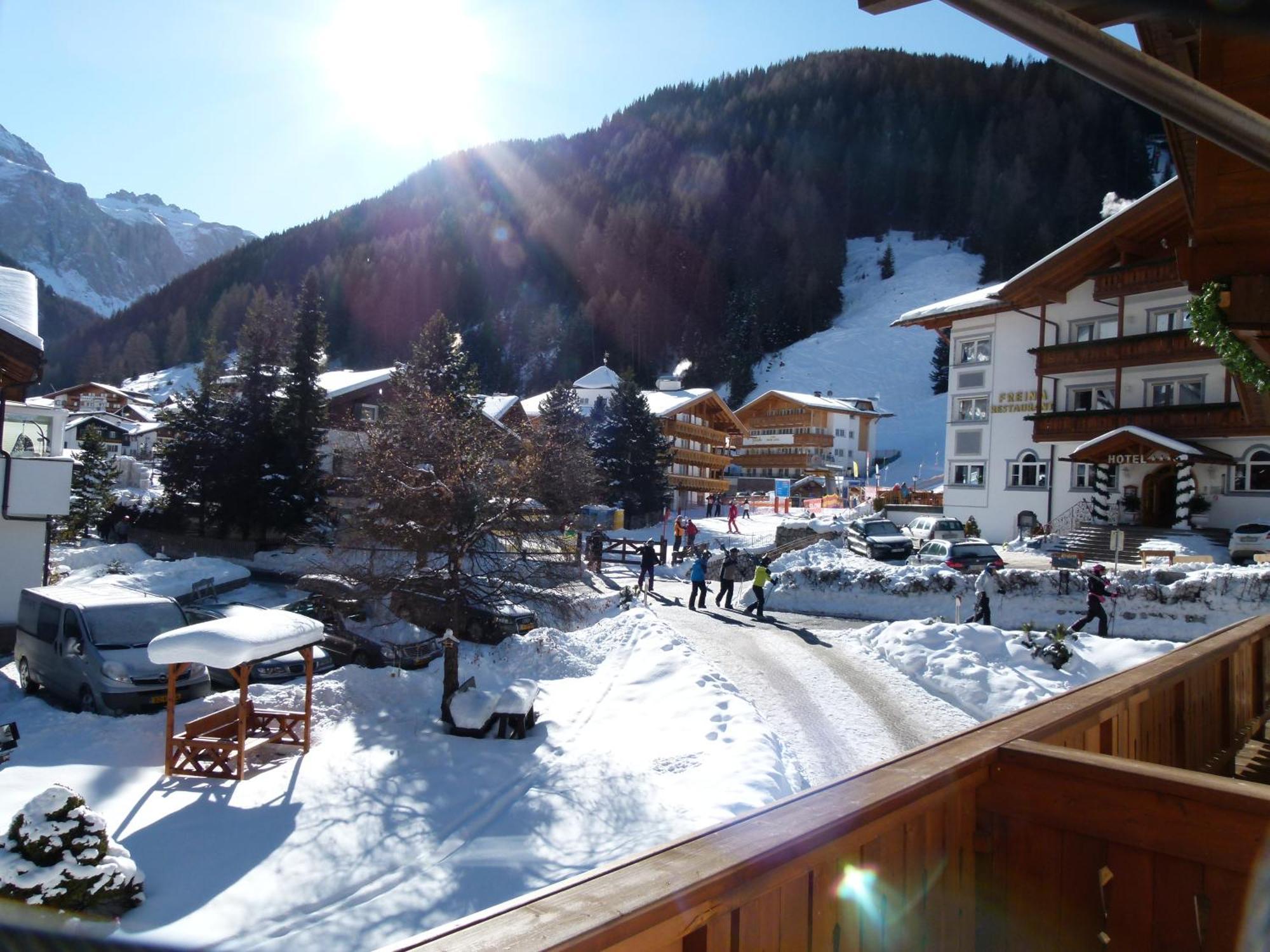 Chalet Elisabeth Dolomites Alpin & Charme Сельва-ді-Валь-Гардена Екстер'єр фото